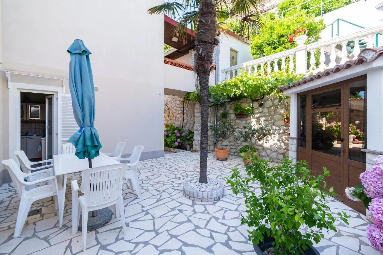 Apartments With A Parking Space Rab - 14120 Palit
