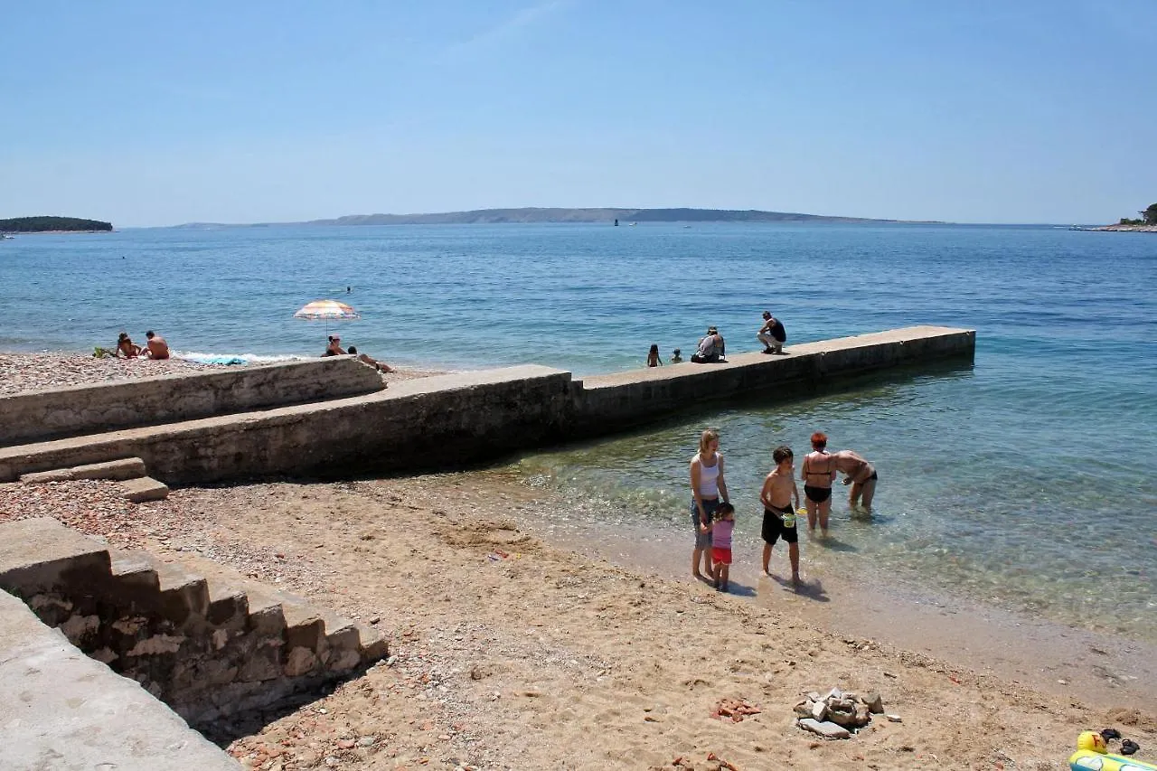 Apartments With A Parking Space Rab - 14120 Palit Croatia