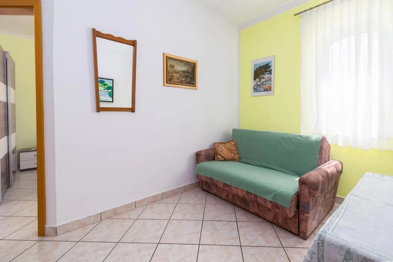 Apartments With A Parking Space Rab - 14120 Palit
