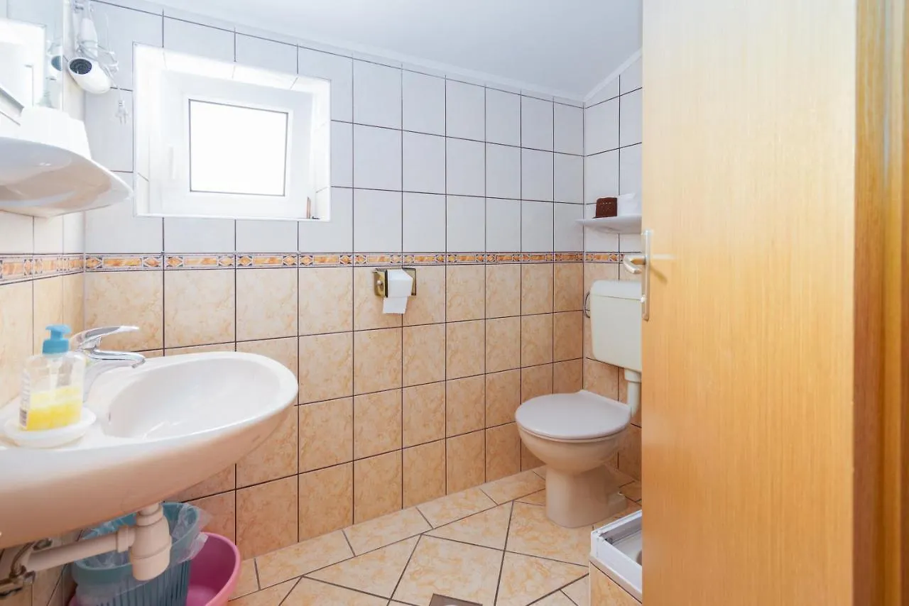 Apartments With A Parking Space Rab - 14120 Palit