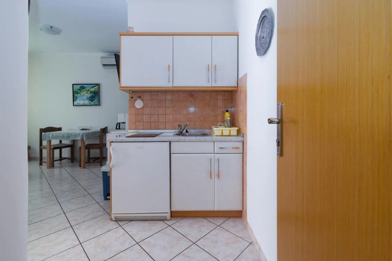 Apartments With A Parking Space Rab - 14120 Palit
