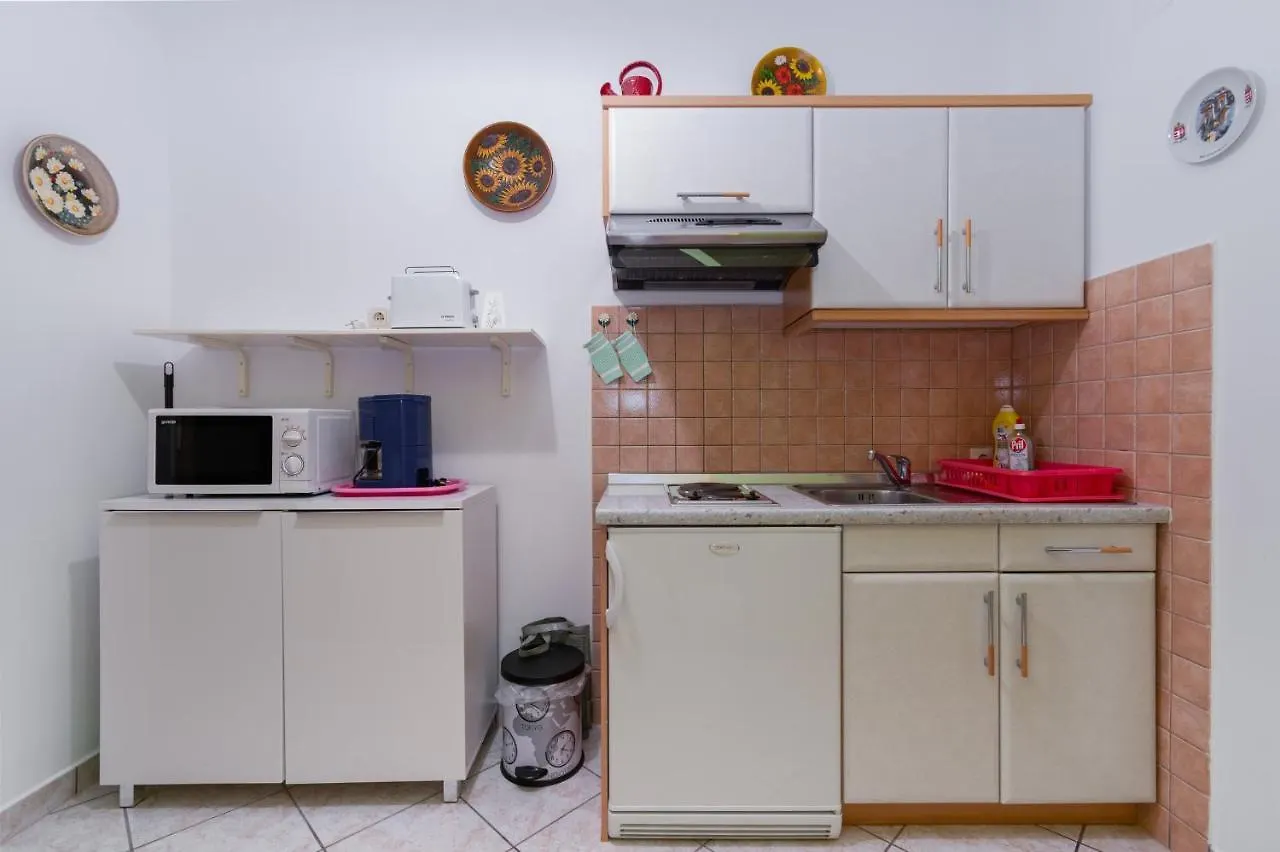Apartments With A Parking Space Rab - 14120 Palit
