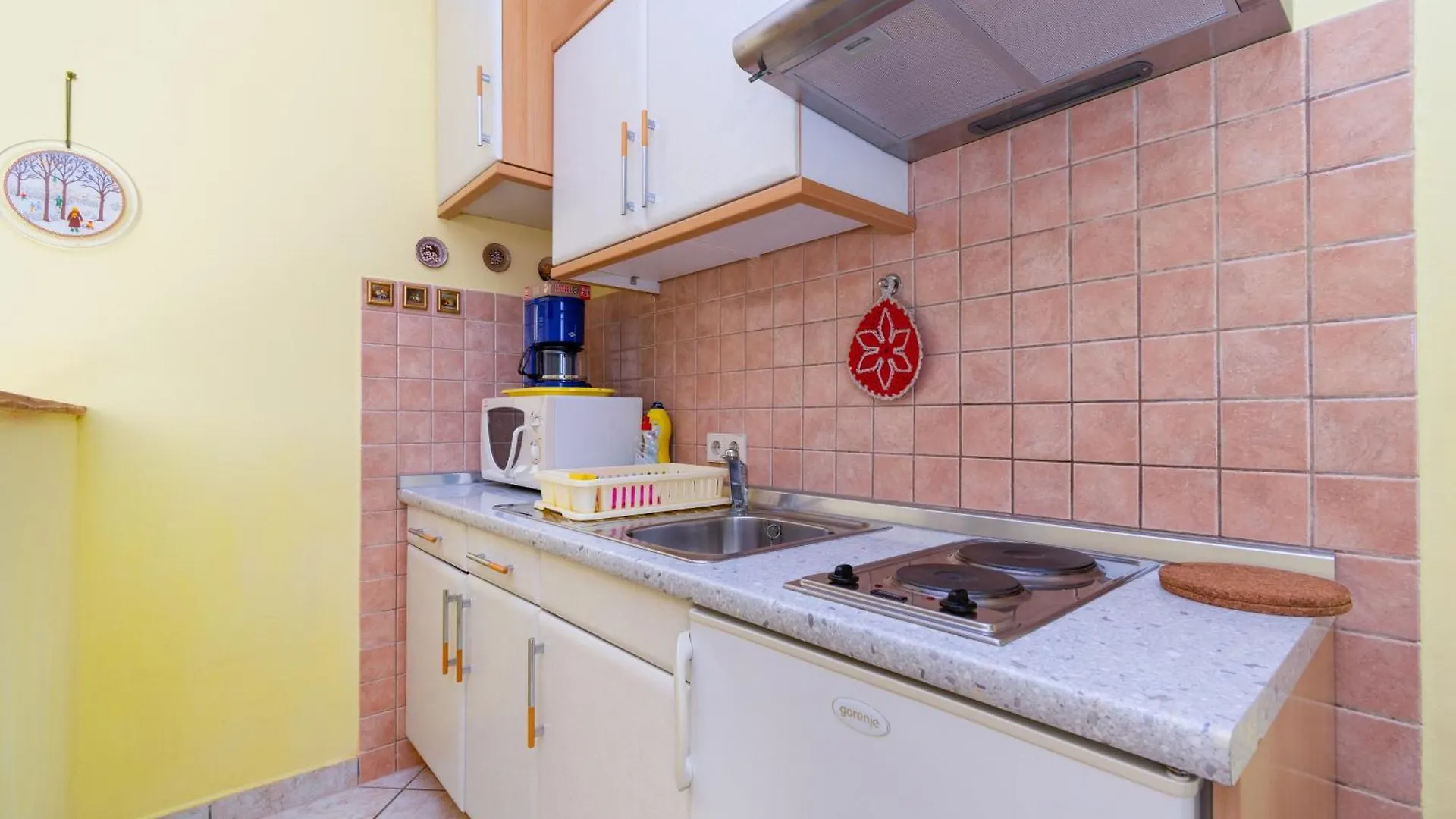 Apartments With A Parking Space Rab - 14120 Palit